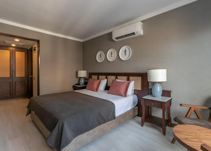 Lara Park Hotel